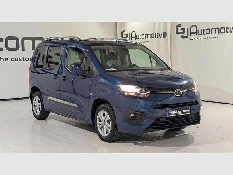 Usado Toyota Proace Verso Active 131 CV (96 kW) 2020 Azul Familiar