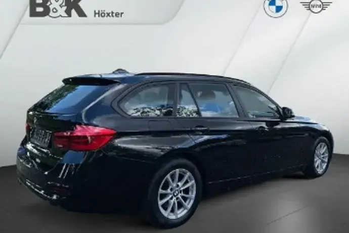 Usado BMW 320 184 CV (135 kW) 2019 Negro metalizado Familiar