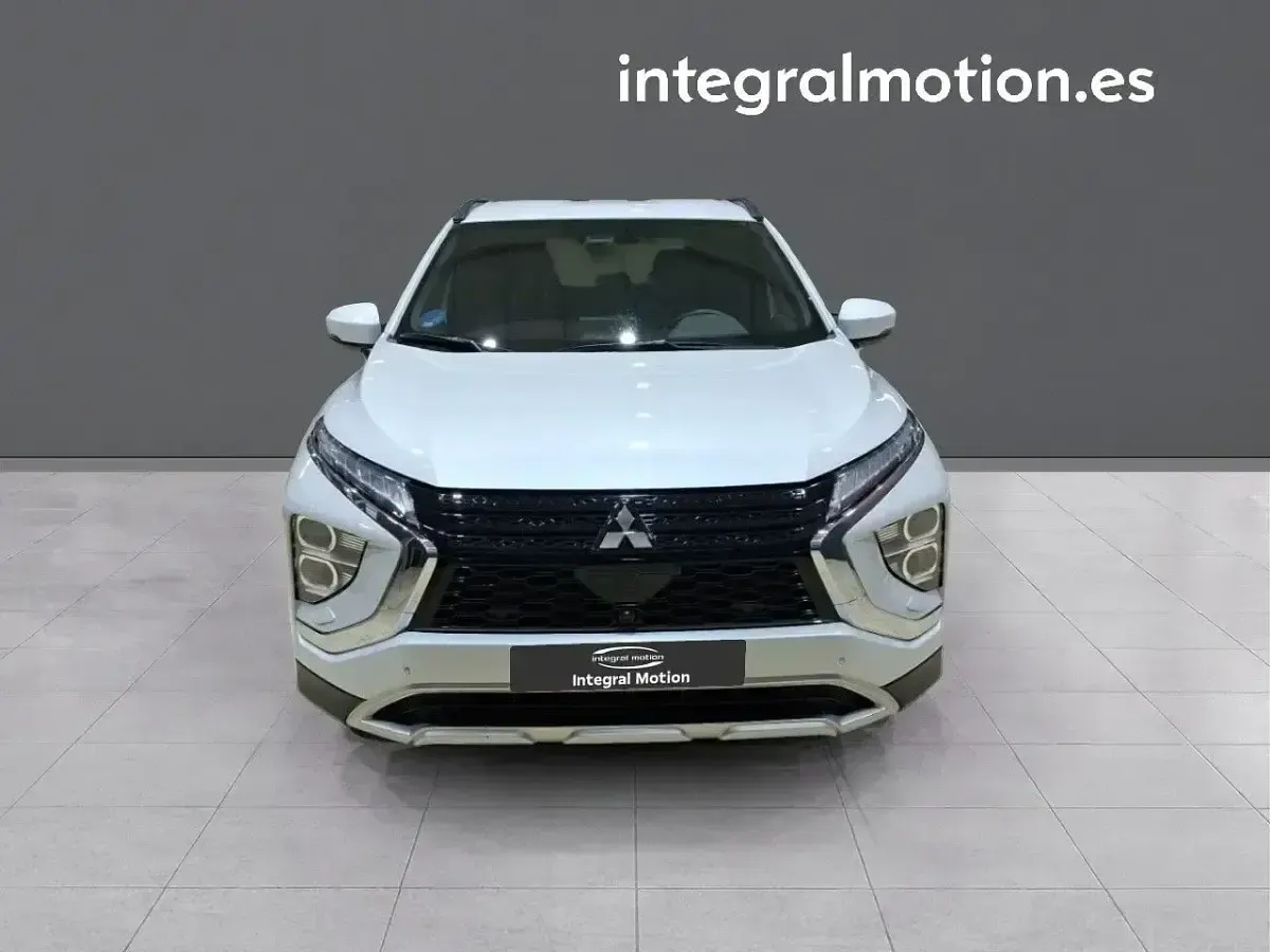 Usado Mitsubishi Eclipse Cross 187 CV (137 kW) 2025 Blanco SUV