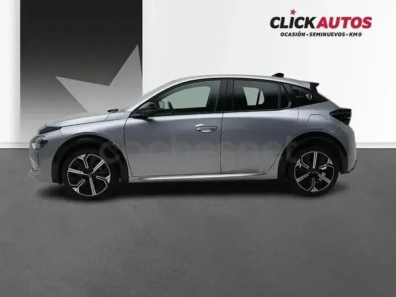 Usado Lancia Ypsilon 100 CV (73 kW) 2025 Gris / plata Utilitario