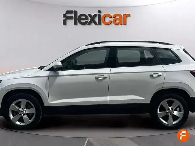 Usado Skoda Karoq Ambition 150 CV (110 kW) 2020 Blanco SUV
