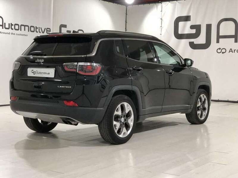 Usado Jeep Compass Limited 140 CV (102 kW) 2018 Negro SUV