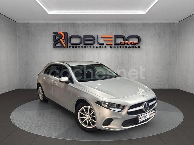 Gris / plata Usado 2019 Mercedes A200 Berlina | 20.000 € (Super precio) - Imagen 1/4