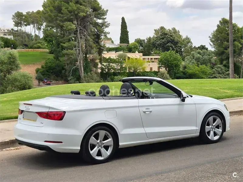 Usado Audi A3 Cabriolet Ambition 150 CV (110 kW) 2016 Blanco Descapotable
