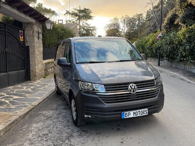 Usado VW Caravelle 110 CV (80 kW) 2021 Gris / plata Monovolumen