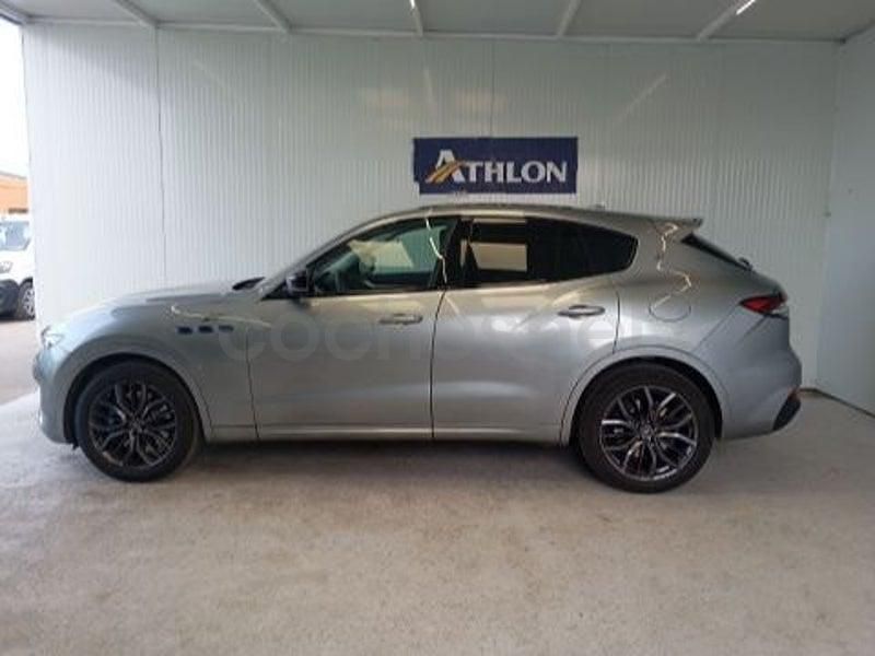 Usado Maserati Levante GT 330 CV (242 kW) 2022 Gris / plata SUV