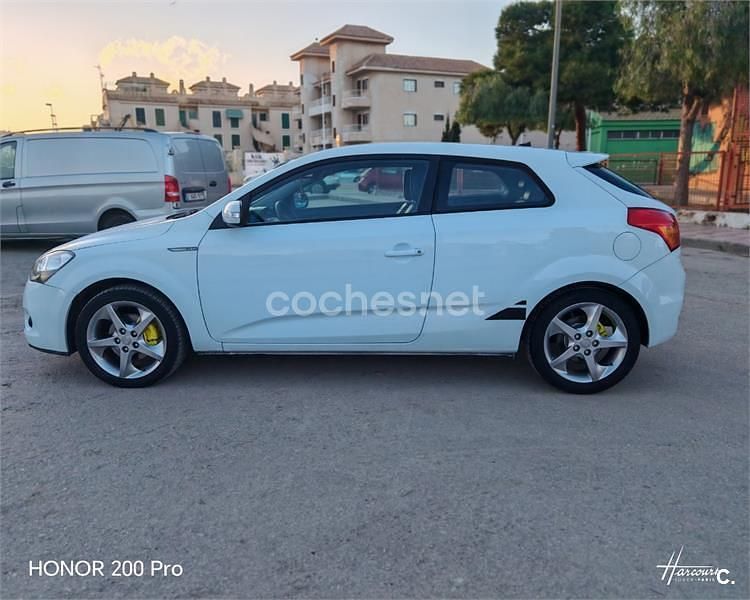 Usado Kia ProCeed 115 CV (84 kW) 2010 Blanco Utilitario