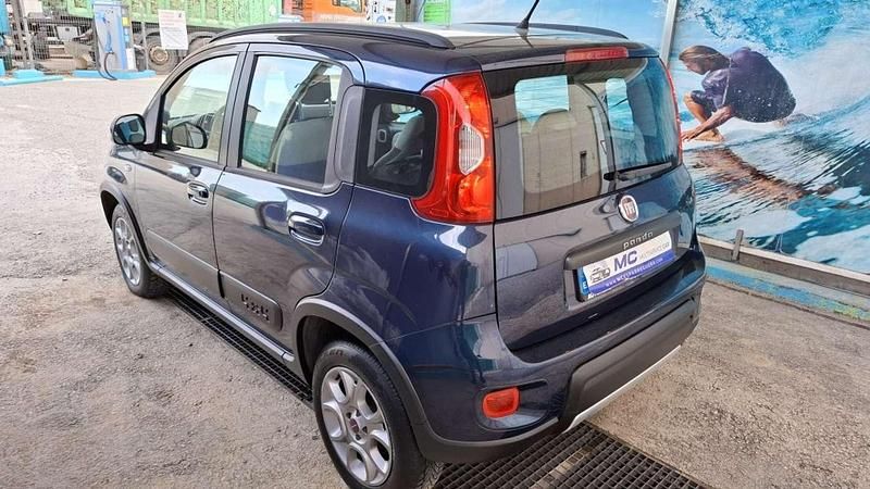 Usado Fiat Panda 4x4 Climbing 75 CV (55 kW) 2014 Azul Utilitario
