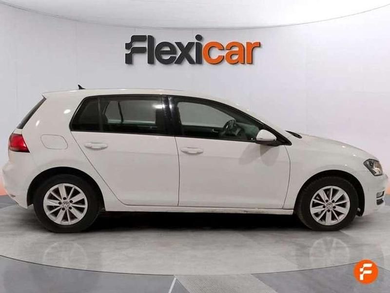 Usado VW Golf VII Advance 110 CV (80 kW) 2016 Blanco Utilitario