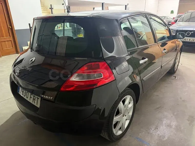 Usado Renault Mégane II Extreme 105 CV (77 kW) 2007 Negro Berlina