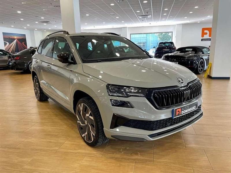 Begagnad Skoda Karoq SportLine 150 HK (110 kW) 2023 Grå SUV