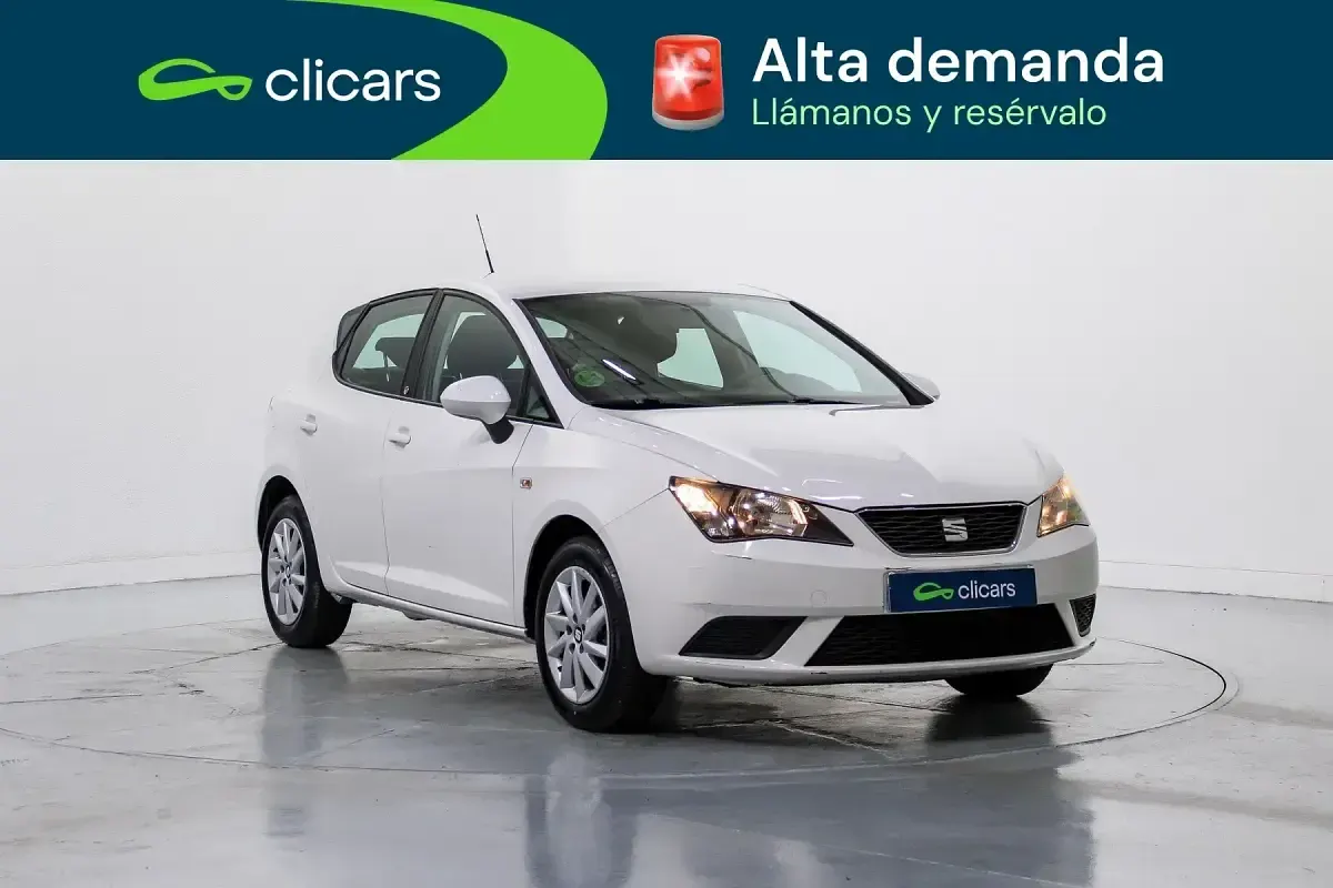 Usado Seat Ibiza CONNECT 75 CV (55 kW) 2017 Blanco Berlina