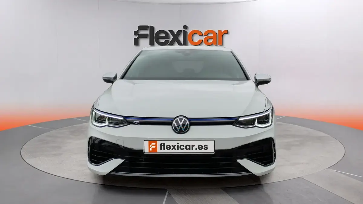 Usado VW Golf VIII R 321 CV (236 kW) 2024 Blanco Berlina