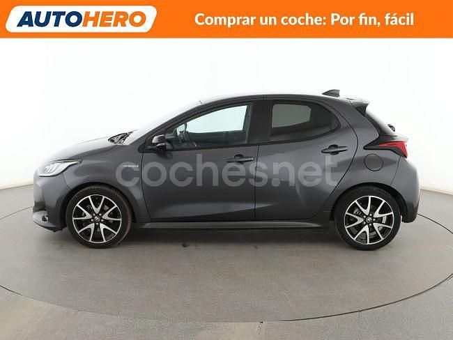 Usado Toyota Yaris Hybrid Style 116 CV (85 kW) 2021 Gris Berlina