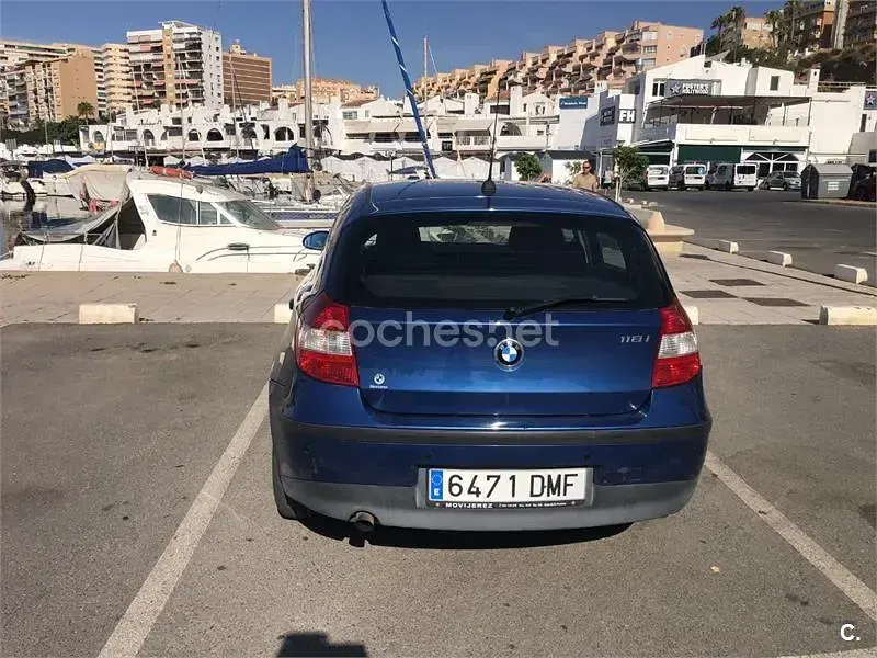 Usado BMW 118 129 CV (94 kW) 2005 Azul Utilitario