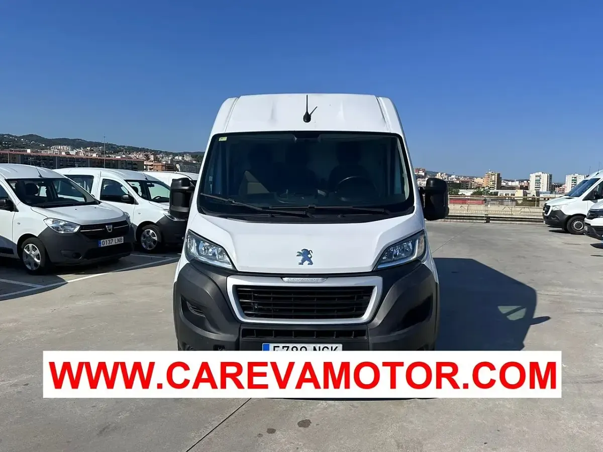 Usado Peugeot Boxer 140 CV (102 kW) 2021 Blanco Van