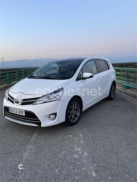 Usado Toyota Verso Advance 124 CV (91 kW) 2014 Blanco Monovolumen