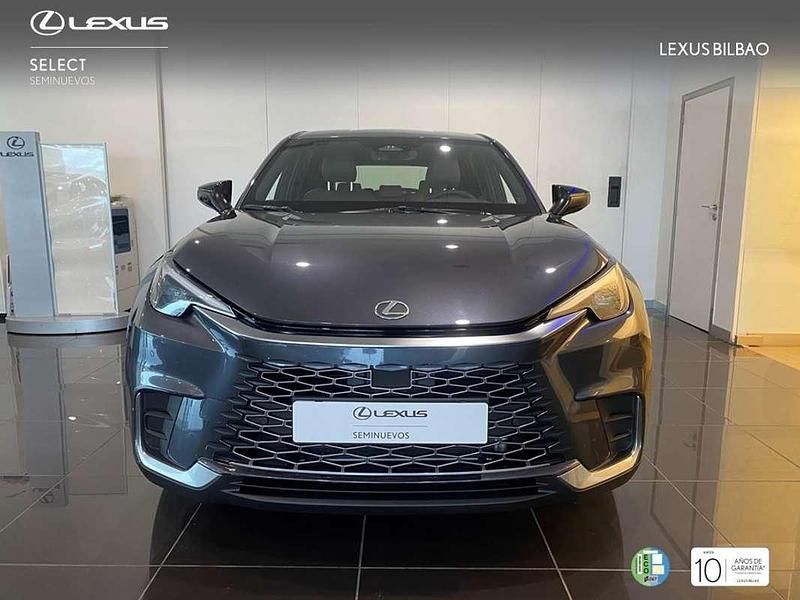 Usado Lexus LBX 136 CV (100 kW) 2025 Gris SUV