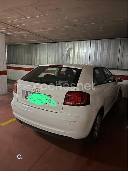 Usado Audi A3 Ambiente 105 CV (77 kW) 2012 Blanco Utilitario