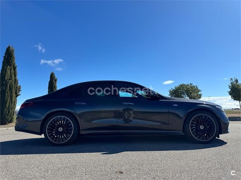 Usado Mercedes E300 320 CV (235 kW) 2024 Negro Berlina