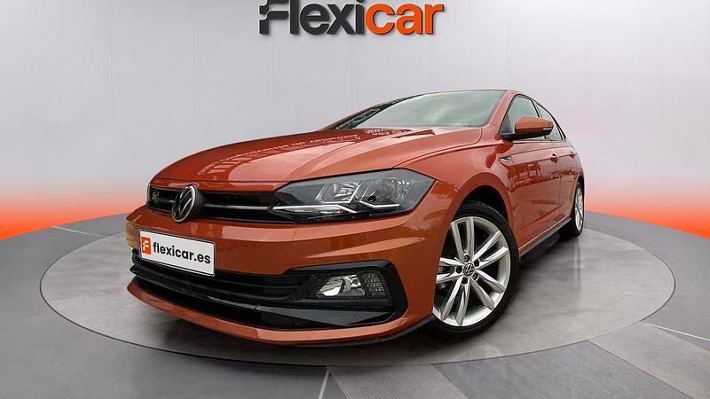 Usado VW Polo R-line 95 CV (69 kW) 2021 Naranja Utilitario