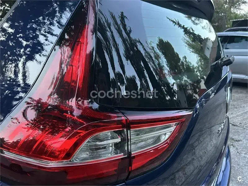 Usado Renault Grand Scénic IV Intens 110 CV (80 kW) 2017 Azul Monovolumen