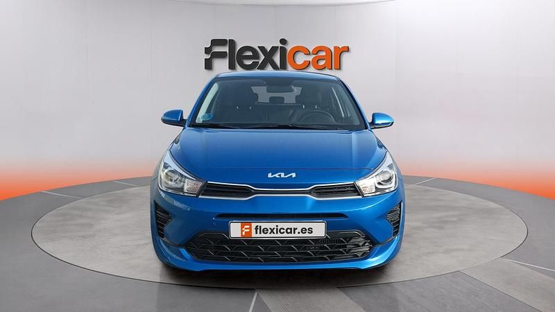 Usado Kia Rio 101 CV (74 kW) 2022 Azul Berlina