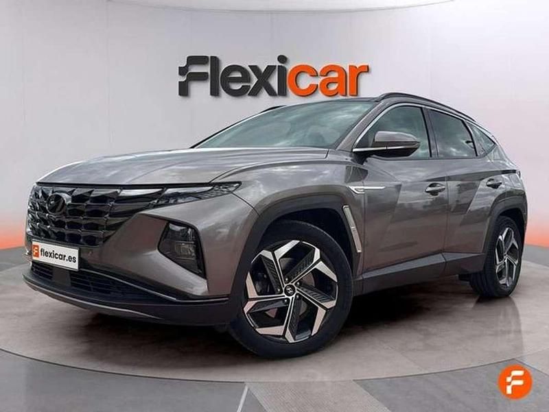 Usado Hyundai Tucson 136 CV (100 kW) 2021 Gris SUV