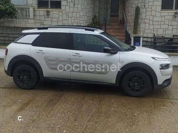 Blanco Usado 2015 Citroën C4 Cactus Shine Utilitario | 5000 € - Imagen 1/4