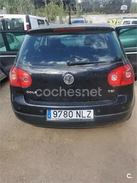 Usado VW Golf V Highline 140 CV (102 kW) 2007 Negro Berlina