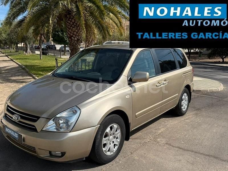 Usado Kia Carnival EX 185 CV (136 kW) 2006 Amarillo Monovolumen