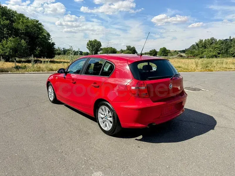 Usado BMW 116 Comfort Edition 115 CV (84 kW) 2007 Rojo Utilitario