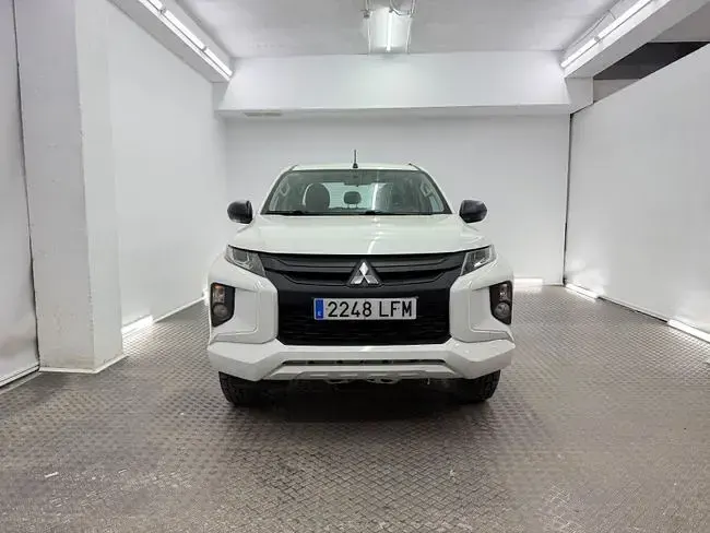 Usado Mitsubishi L200 150 CV (110 kW) 2020 Blanco Pickup/Camioneta