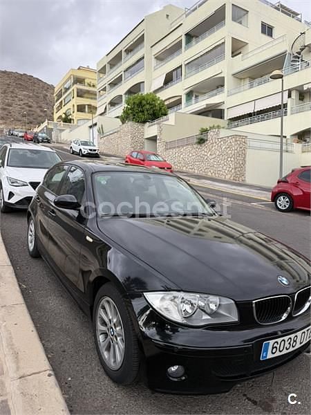 Usado BMW 118 129 CV (94 kW) 2005 Negro Utilitario