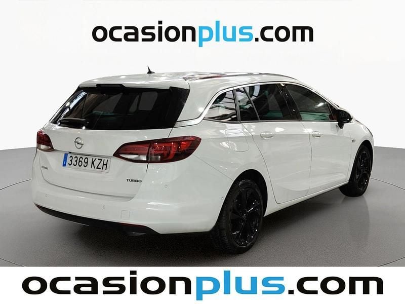 Usado Opel Astra Dynamic 150 CV (110 kW) 2019 Blanco Familiar