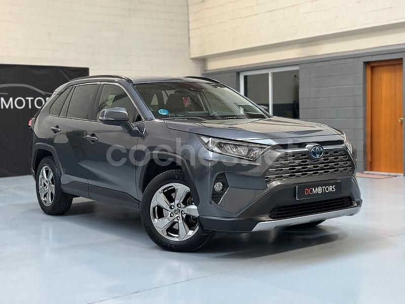 Usado Toyota RAV4 Hybrid Advance 218 CV (160 kW) 2019 Gris / plata SUV