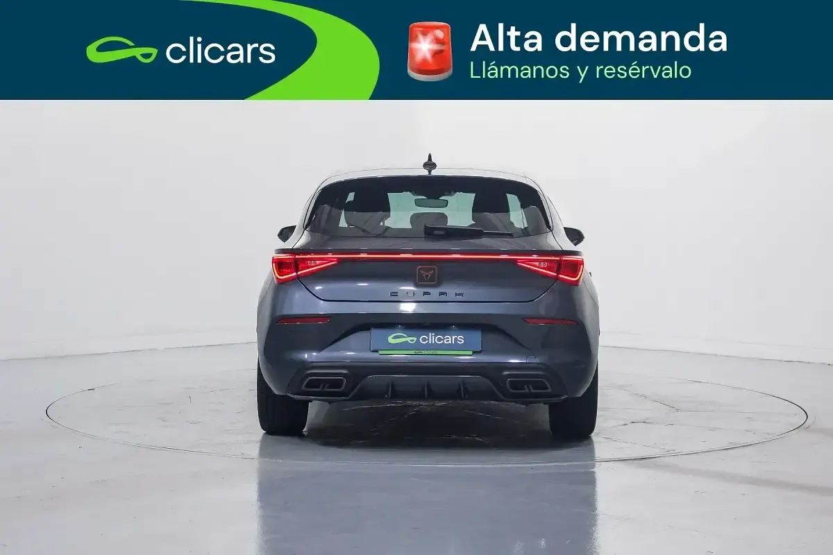 Usado Cupra Leon 150 CV (110 kW) 2023 Gris Berlina