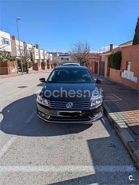 Usado VW Passat Highline 177 CV (130 kW) 2014 Negro Berlina