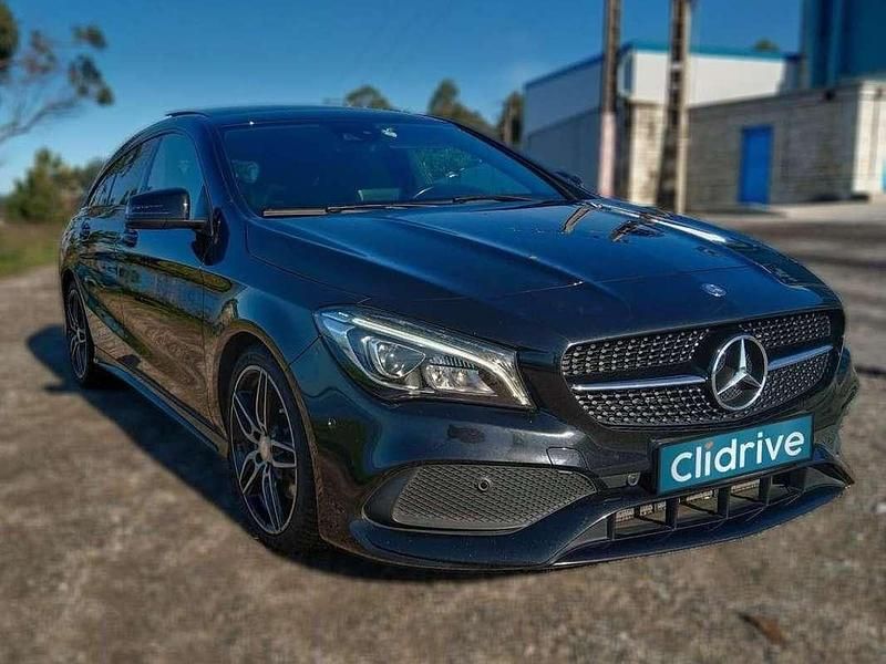 Usado Mercedes C220 Elegance 177 HP (130 kW) 2016 Preto Sedan