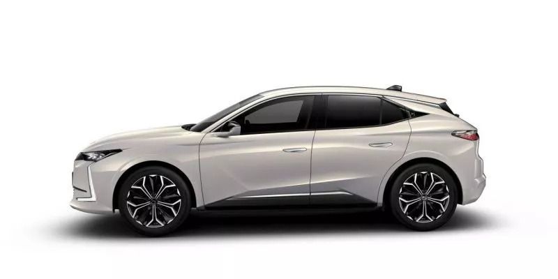 Usado DS Automobiles DS4 145 CV (106 kW) 2024 Gris claro