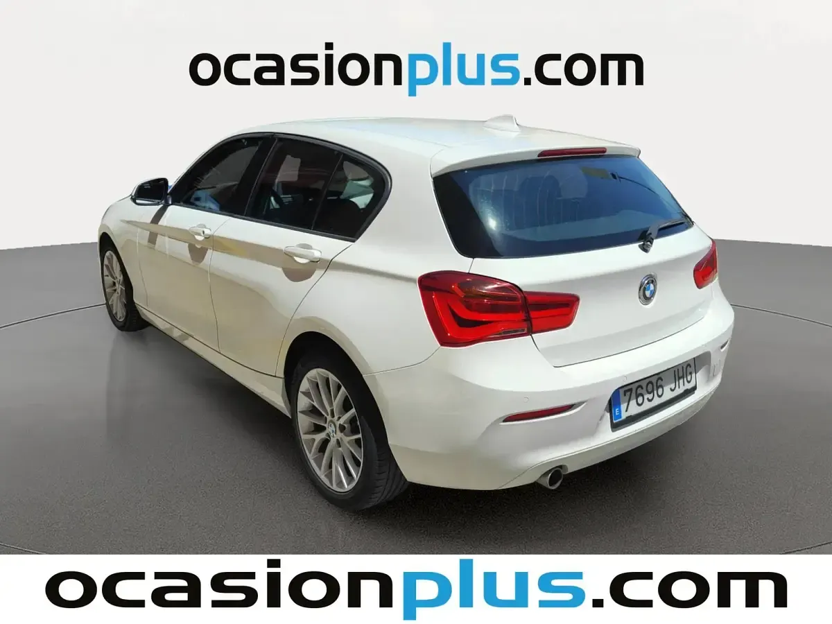 Usado BMW 116 116 CV (85 kW) 2015 Blanco Utilitario