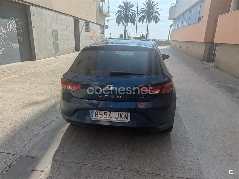 Usado Seat Leon CONNECT 125 CV (91 kW) 2015 Azul Berlina