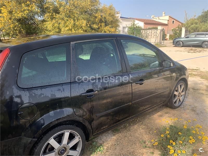 Usado Ford C-MAX Ghia 136 CV (100 kW) 2005 Negro Monovolumen
