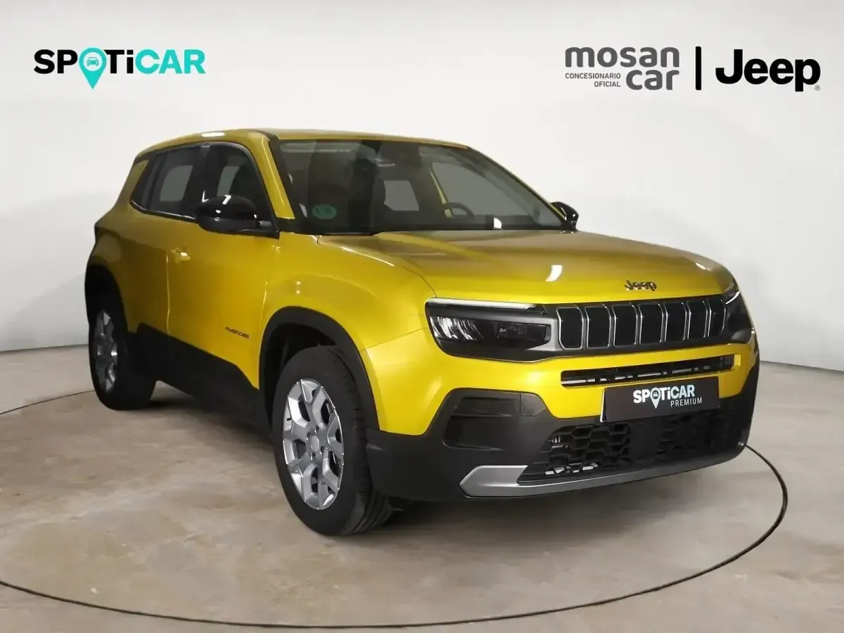 Käytetty Jeep Avenger Altitude 100 HP (73 kW) 2025 Keltainen Katumaasturi