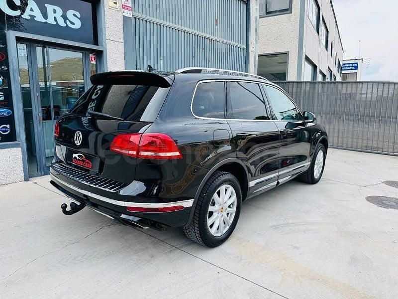 Usado VW Touareg R-line 262 CV (192 kW) 2016 Negro SUV