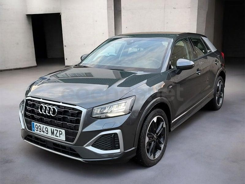Usado Audi Q2 S-Line 116 CV (85 kW) 2025 Gris / plata SUV