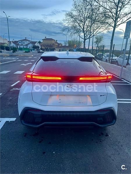 Usado Toyota C-HR Advance 140 CV (102 kW) 2025 Blanco SUV