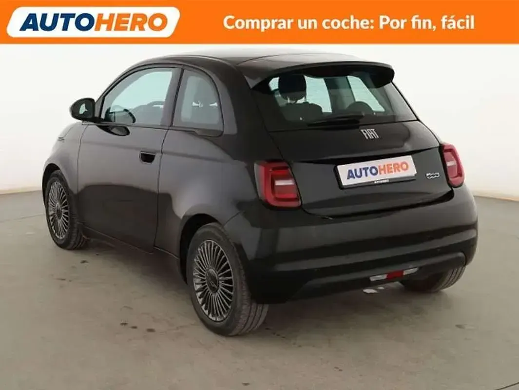 Usado Fiat 500e Icon 86 kW (118 CV) 2022 Negro Berlina