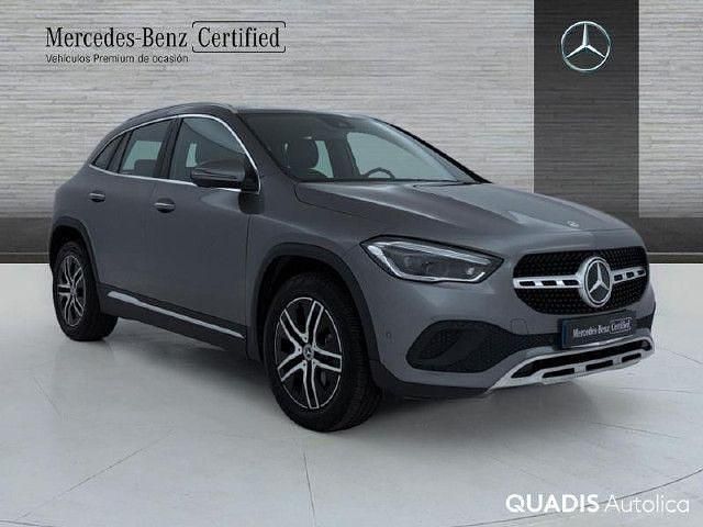 Usado Mercedes GLA200 Progressive 150 CV (110 kW) 2022 Gris montaña SUV