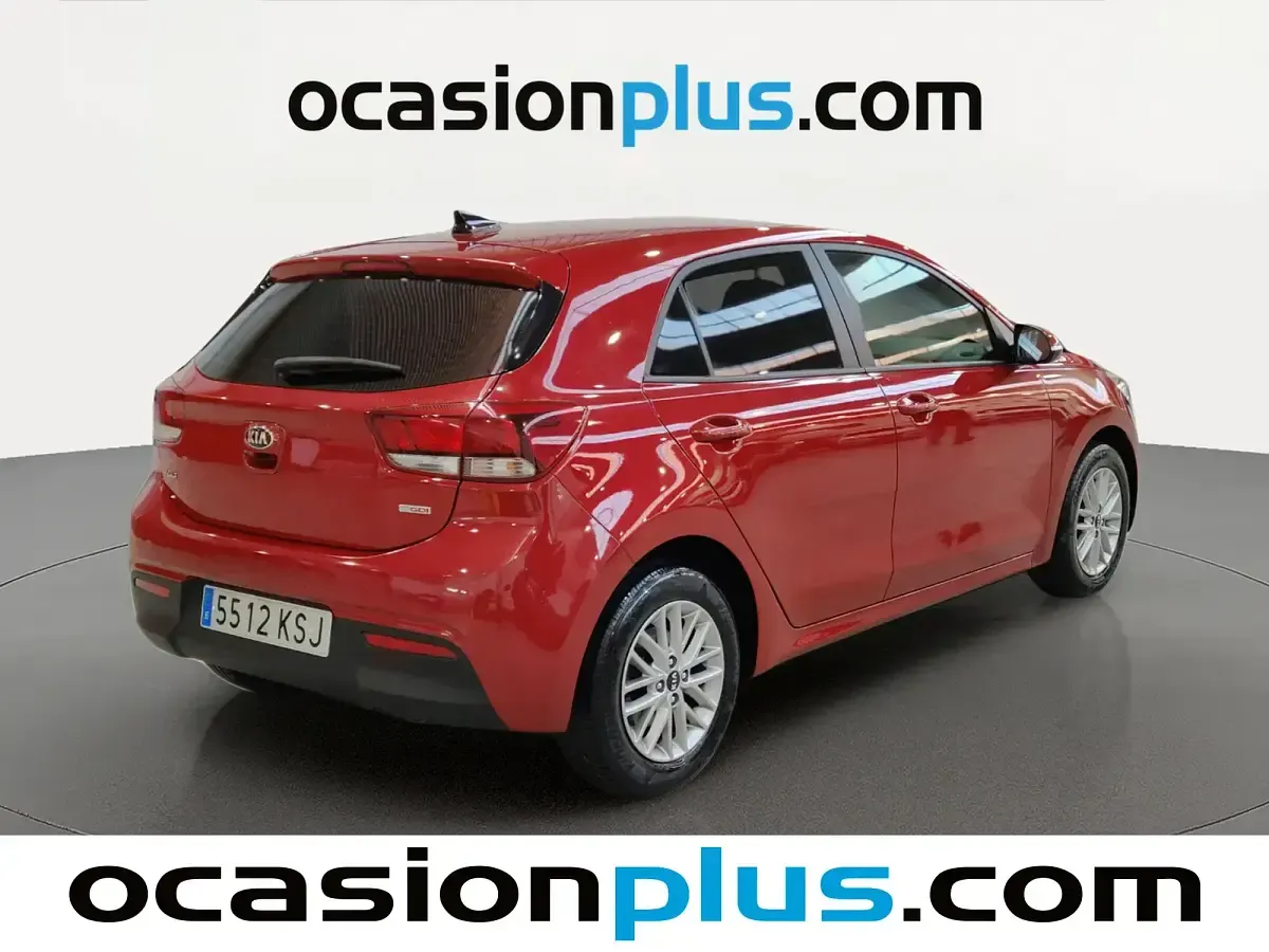 Usado Kia Rio 100 CV (73 kW) 2018 Rojo